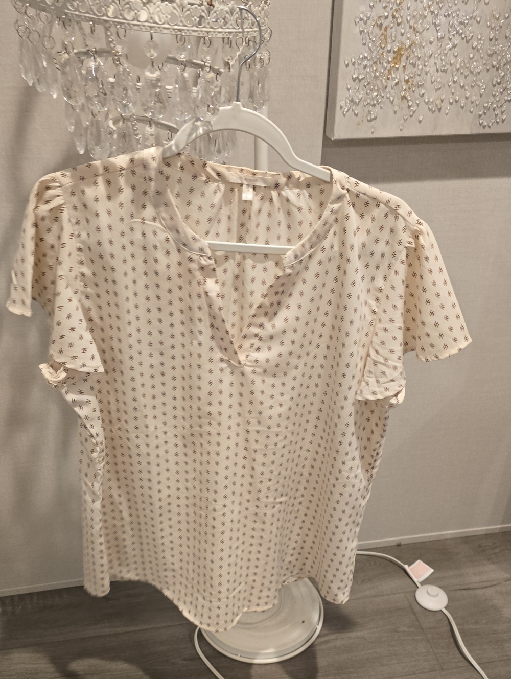Maurices Cream Printed Flutter Sleeve Blouse
